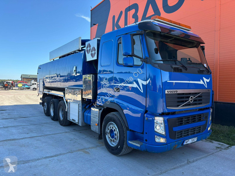 شاحنة Volvo 540 8x4*4 KORP&SON tank 9000 l +...
