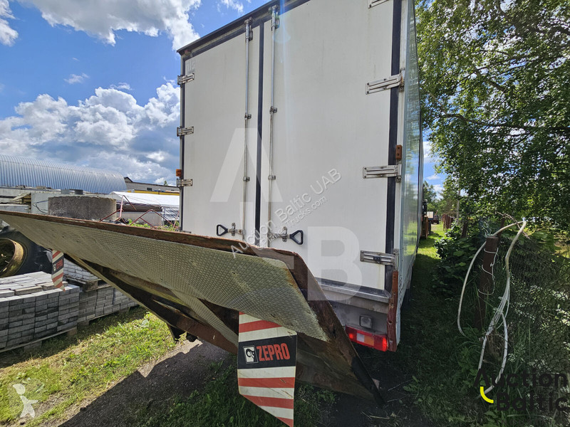 شاحنة Volvo 15