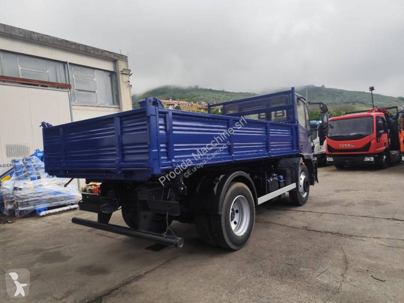 شاحنة Iveco
