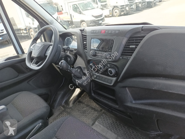 Camion Iveco Daily 35C14