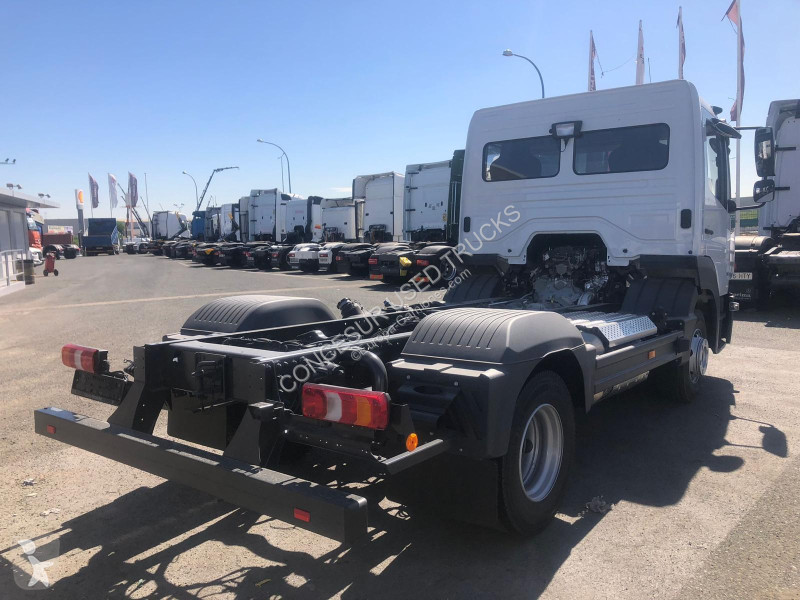 شاحنة Mercedes  1021 K CHASIS