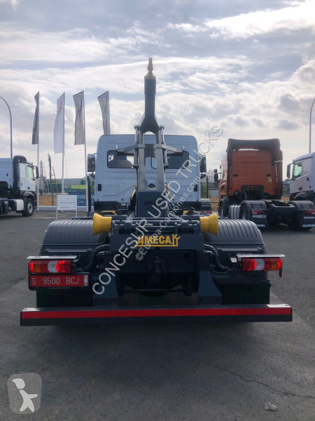 شاحنة Mercedes  1224 + GANCHO JIMECA 8 TON.