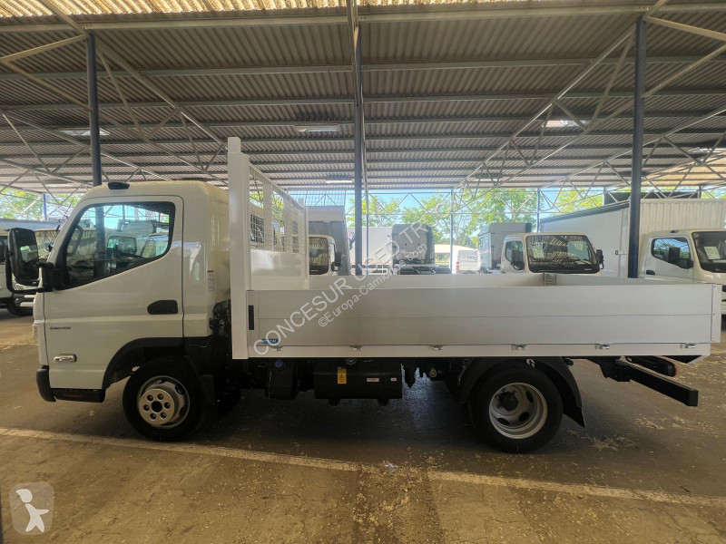 شاحنة Mitsubishi Fuso  3C13