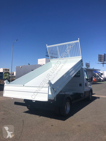 شاحنة Iveco  BASCULANTE