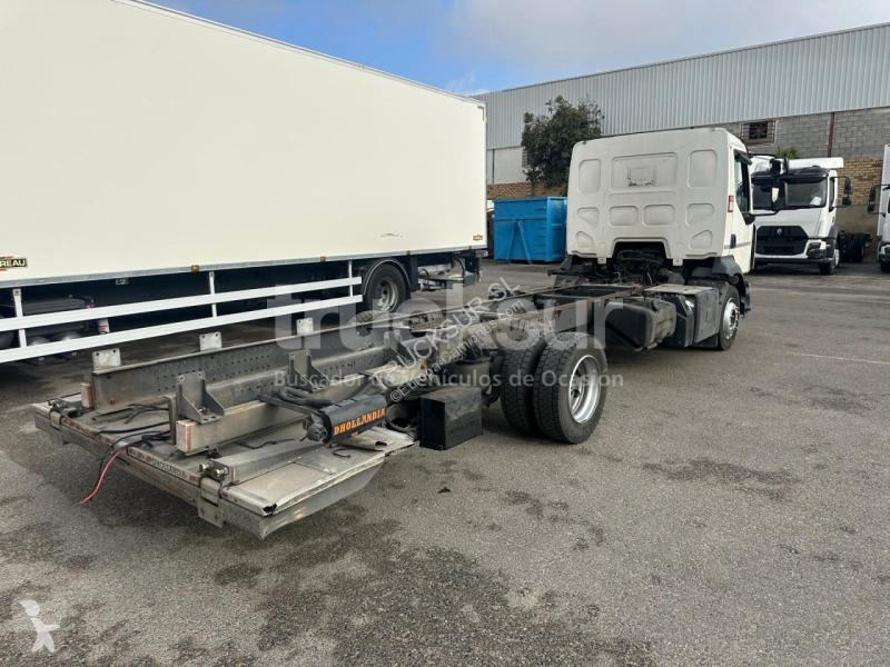 Camion Renault  D CHASIS CABINA