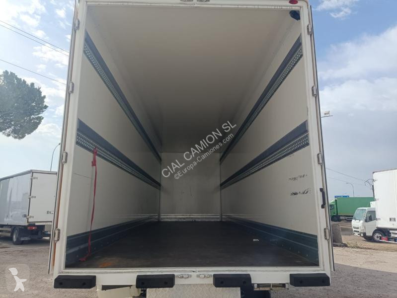 Camion Iveco  160 E 32