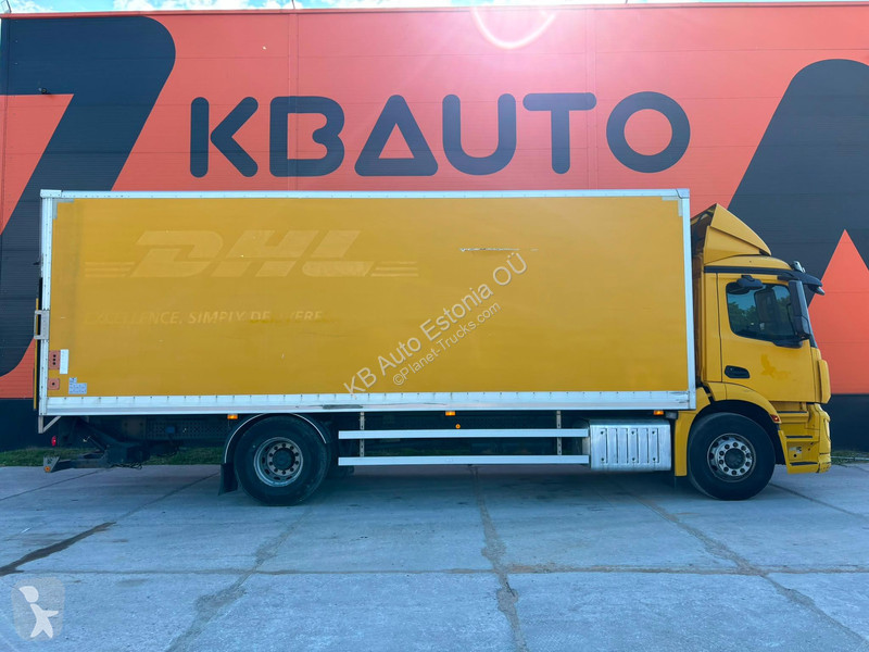 شاحنة Mercedes 1824 4x2 BOX L=7757 mm