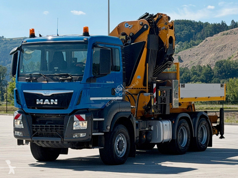 شاحنة MAN TGS *Sattelzugmaschine + KRAN/FUNK * 6x6