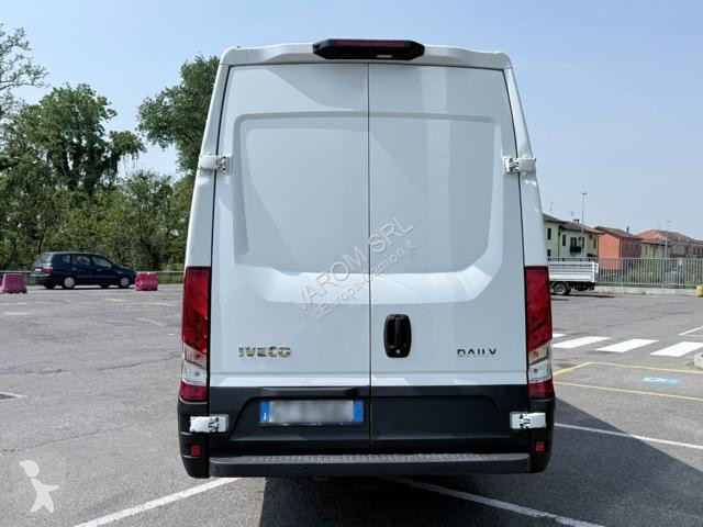 Teherautó Iveco DAILY