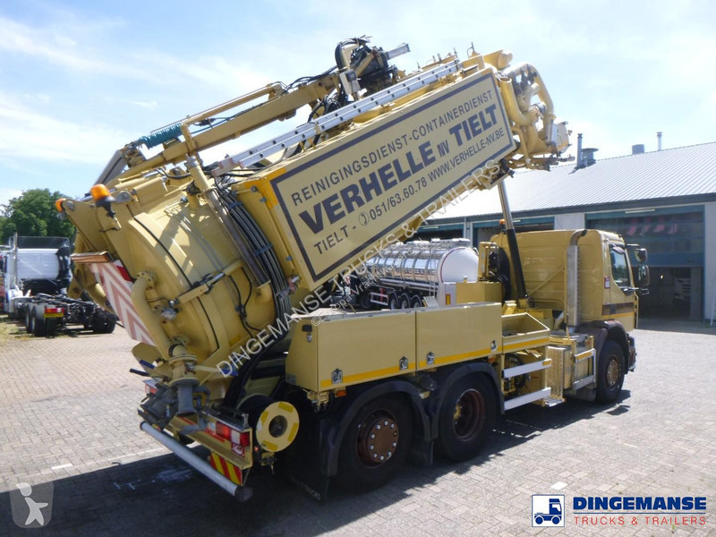 شاحنة Renault D 26 Wide 6x2 vacuum tank 11 m3