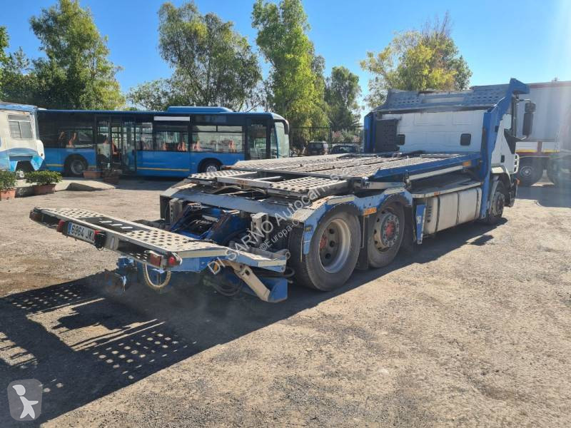 شاحنة Iveco
