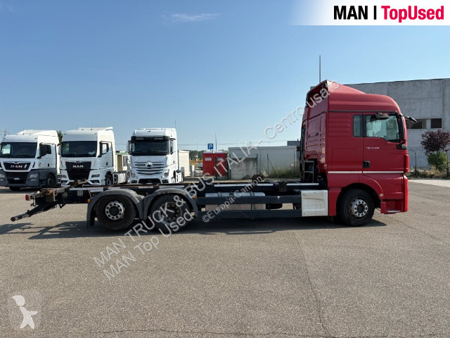 Vrachtwagen MAN TGX 26.470 6X2-4 LL
