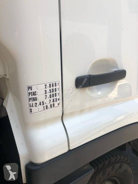 شاحنة Nissan