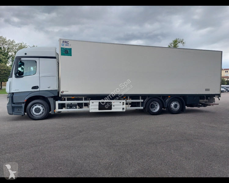 شاحنة Mercedes 4 25 6x2