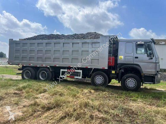 شاحنة Howo Sinotruk - 8*4 Howo 12 wheels dump...