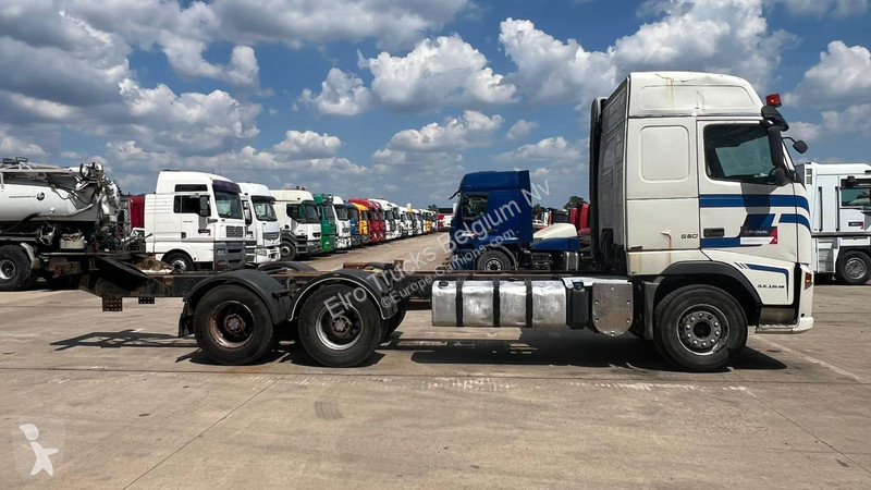 شاحنة Volvo 660 (BIG HUB / GRAND PONT / EJE...