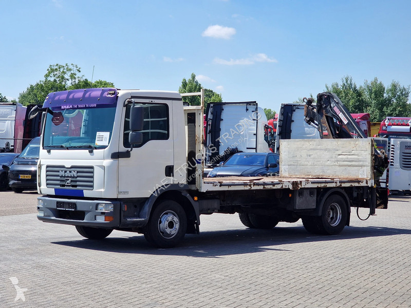 شاحنة MAN 12.210 - HIAB 077 DUO Crane / Grua -...