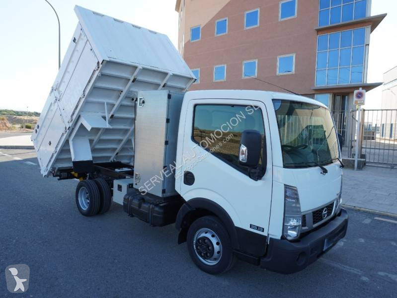 شاحنة Nissan