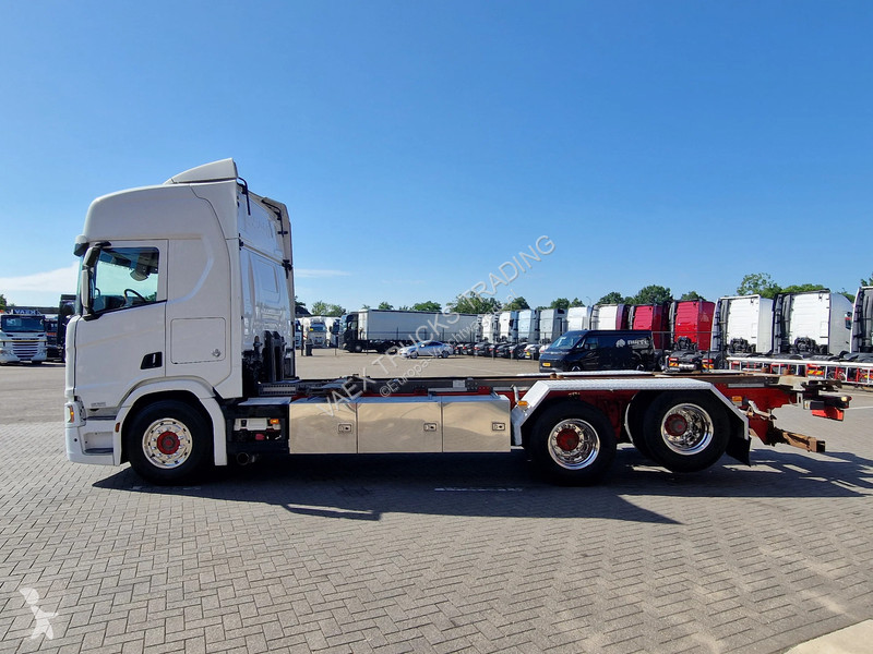 شاحنة Scania R580 V8 NGS Highline 6x2 BDF -...