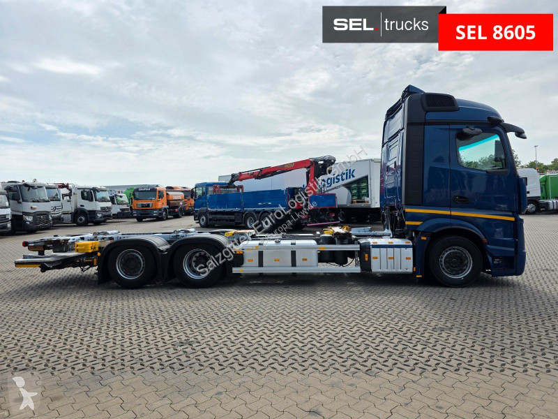 شاحنة Mercedes 2553 / Retarder / Ladebordwand...