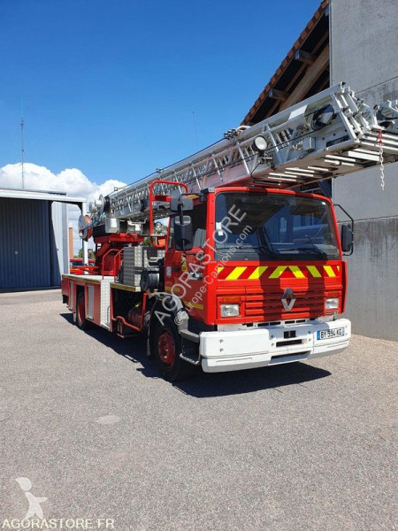 Camion Renault M150