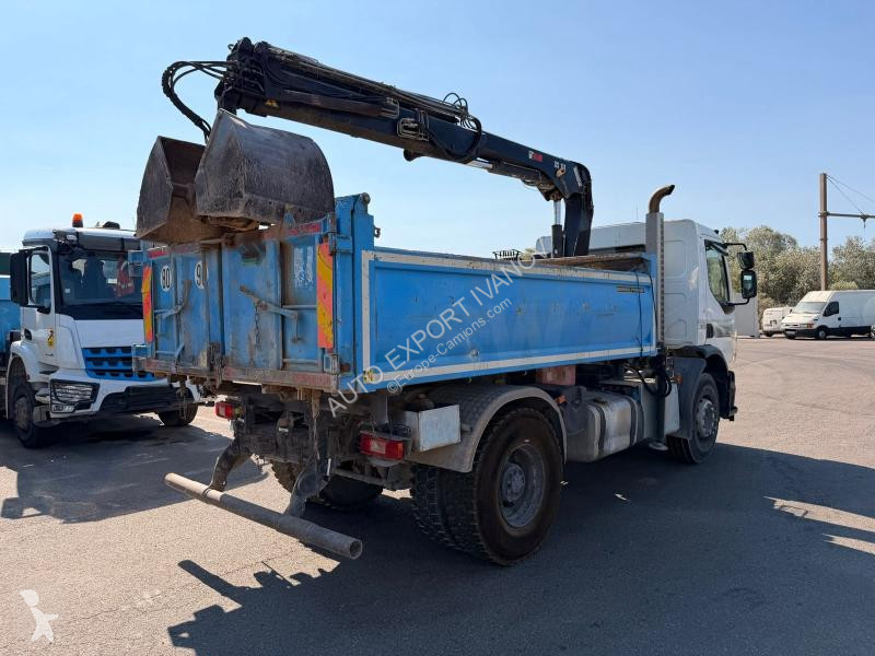 شاحنة Volvo 320