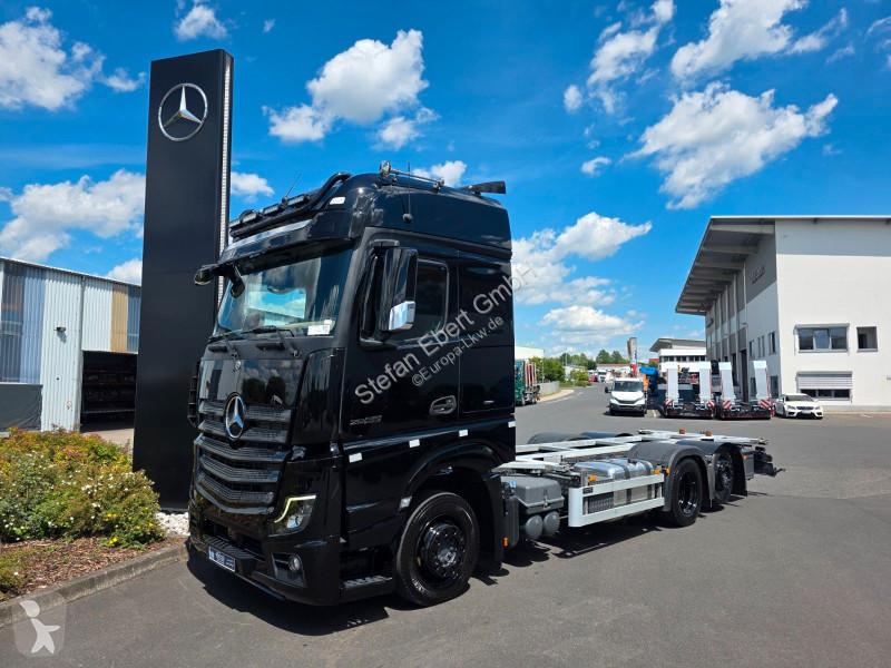 شاحنة Mercedes 2552 L BDF Vantec hydr....