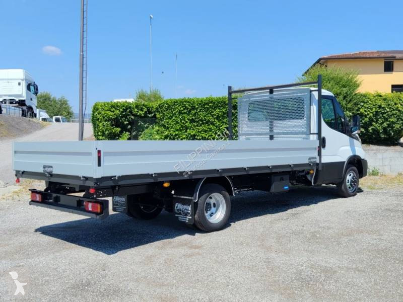 شاحنة Iveco