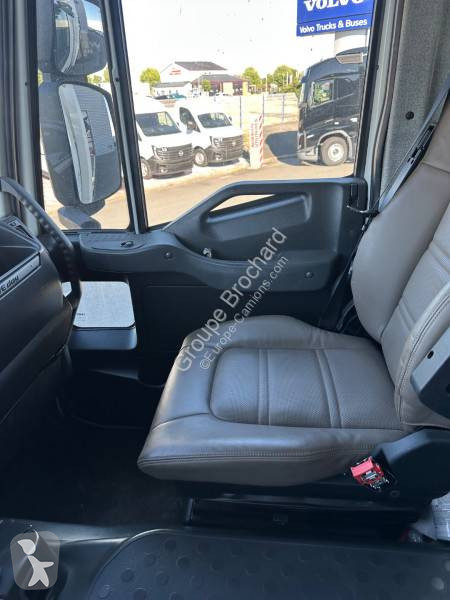 شاحنة Iveco
