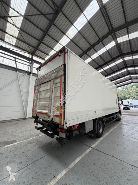Camion Scania 230