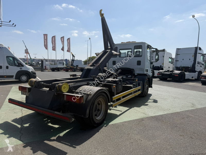 شاحنة Iveco  120E25