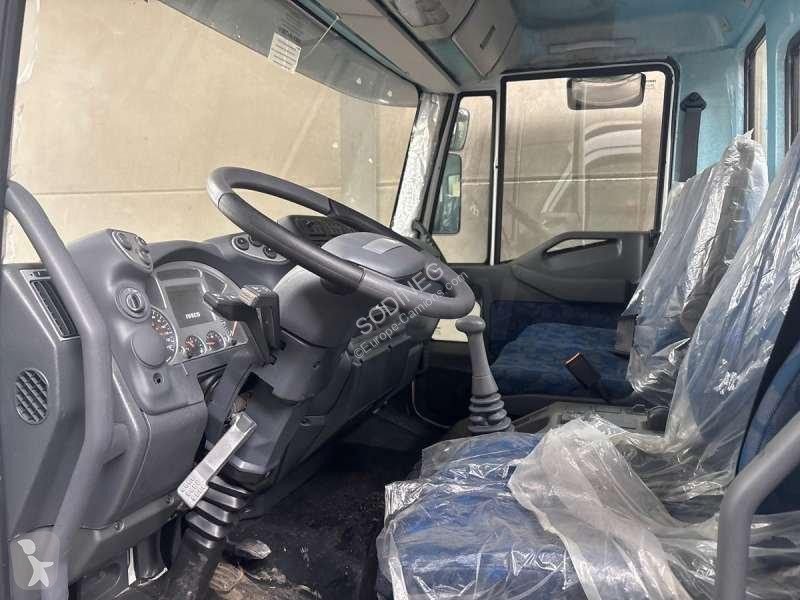 شاحنة Iveco  EUROCARGO 80E21