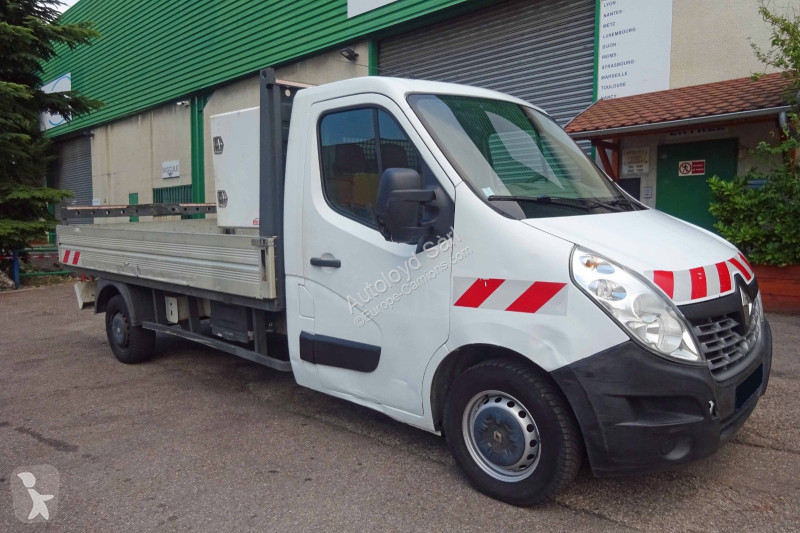 Véhicule utilitaire Renault MASTER PLATEAU 2,3...