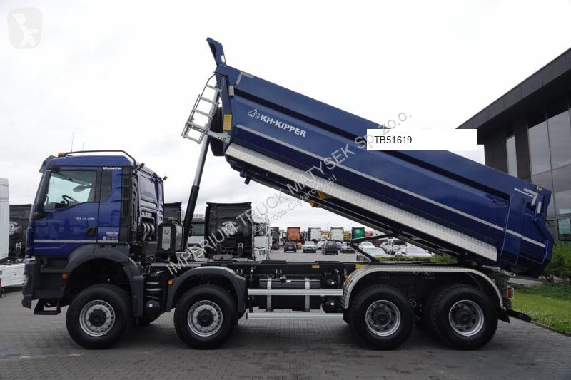 Kamion MAN TGS / 8X6 / WYWROTKA / TYLNOZSYPOWA...
