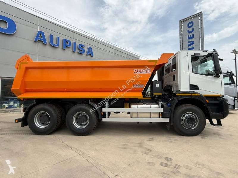 شاحنة Iveco