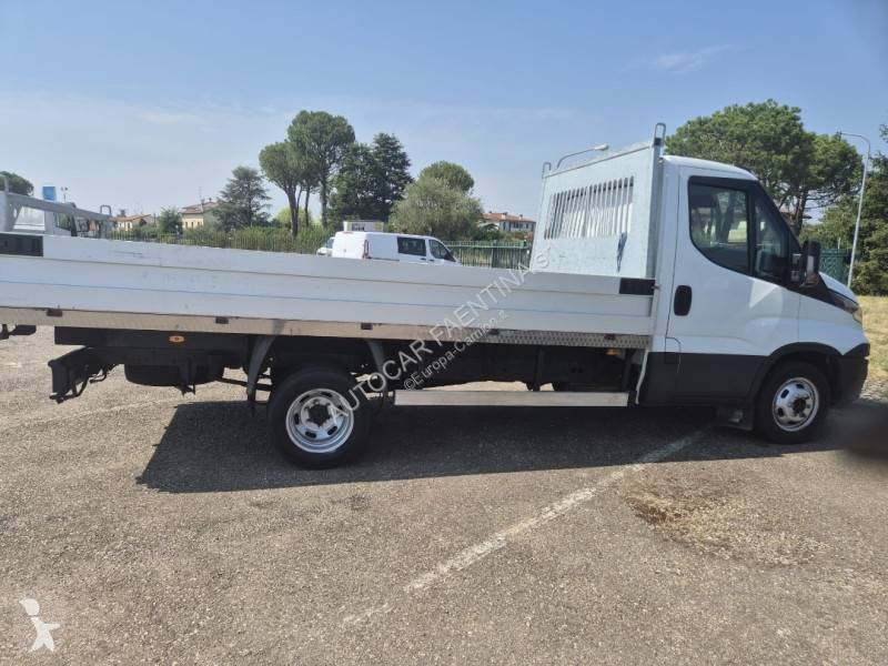 شاحنة Iveco