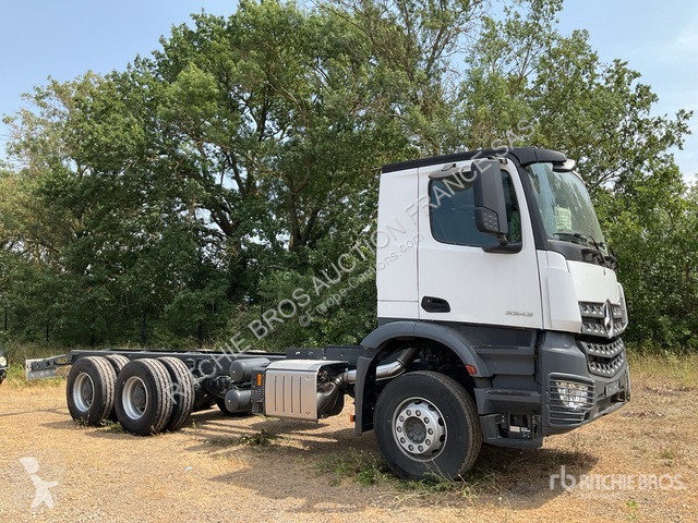 Kamión Mercedes 5 3343 KN-GRND