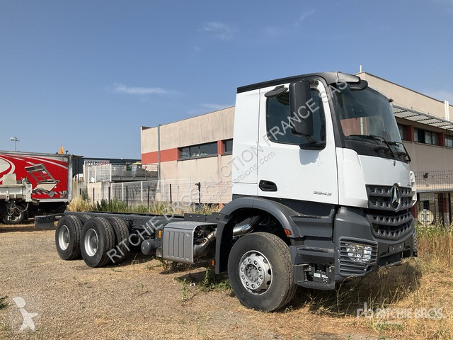 Kamión Mercedes 5 3343 KN-GRND