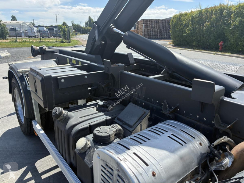 شاحنة Iveco 120E18