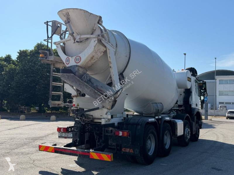 Betonárske zariadenie Mercedes
