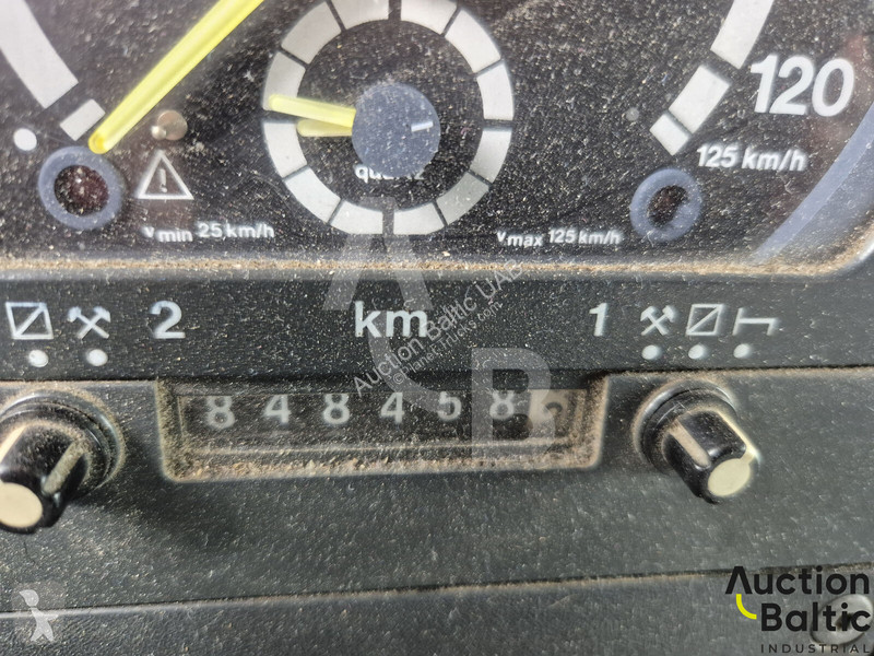 شاحنة Scania 94D 260