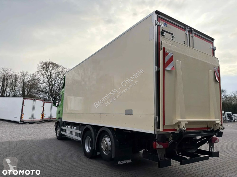 شاحنة Scania 490 CHŁODNIA THERMO KIN OŚ SKRĘTNA E6