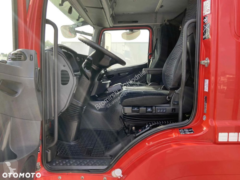 شاحنة Mercedes ATEGO CHŁODNIA CHEREAU DŁUGOŚĆ...