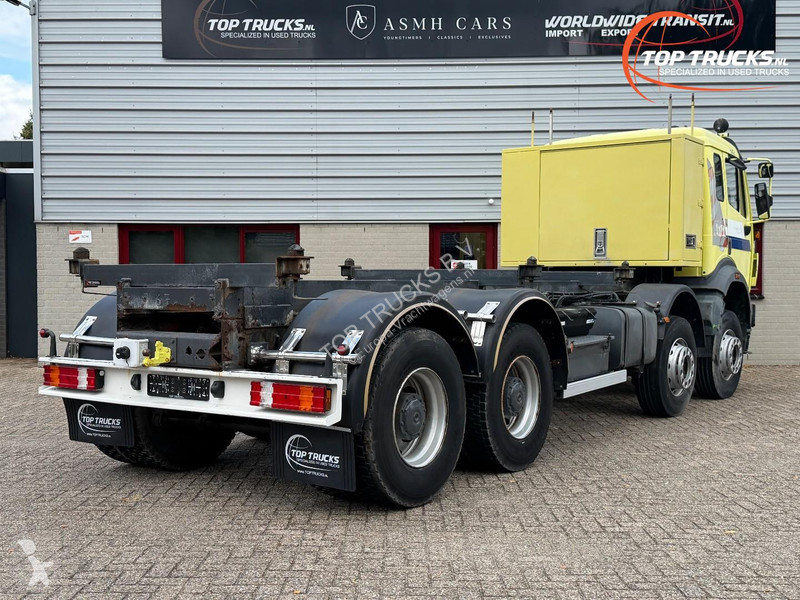 شاحنة Mercedes SK 8x4 - V6 - Euro 2 - Big Axels...