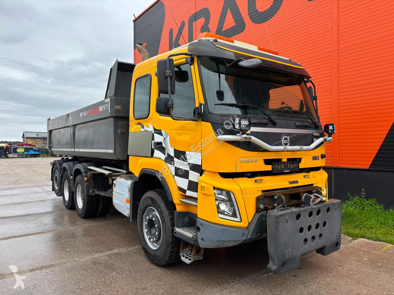 شاحنة Volvo 540 8x4*4 BOX L=6271 mm