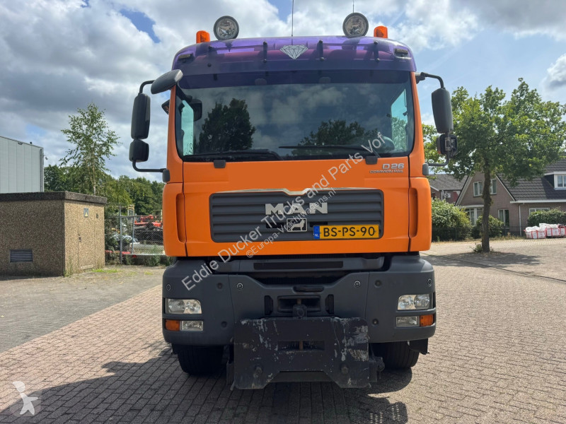 شاحنة MAN TGA 8X4 EURO 4 / STEEL SUSPENSION