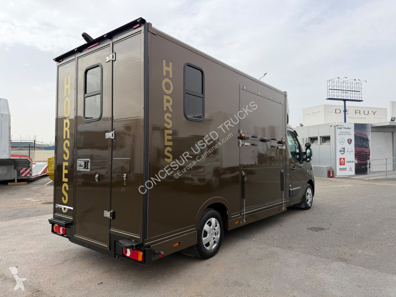 شاحنة Renault  CABALLOS