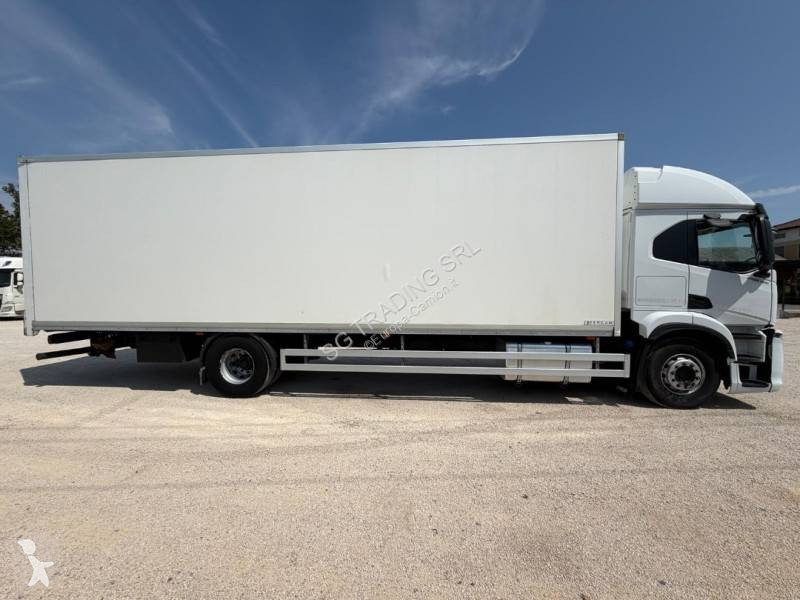 شاحنة Iveco