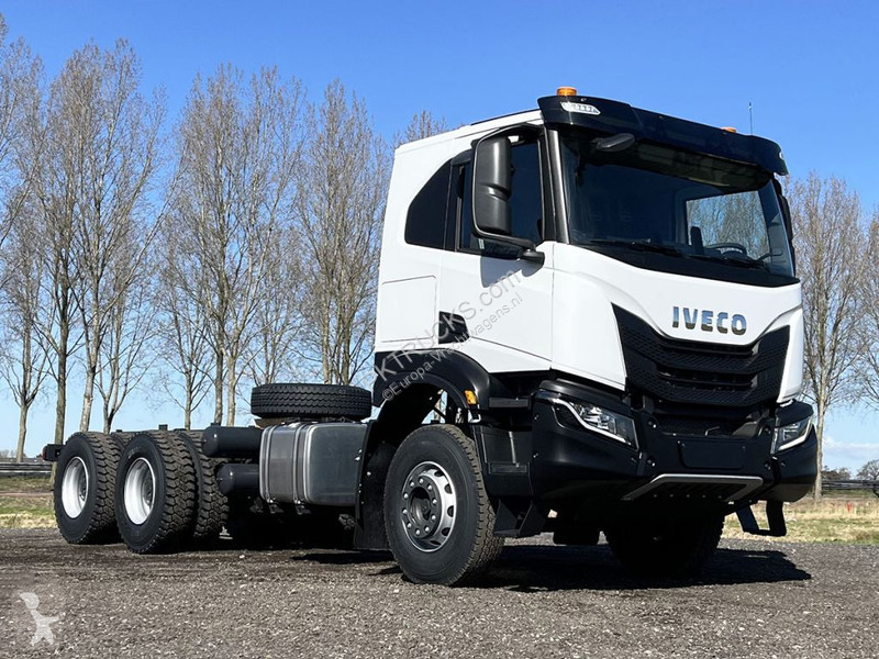 شاحنة Iveco AT380T47H-4200 Chassis Cabin (5 units)