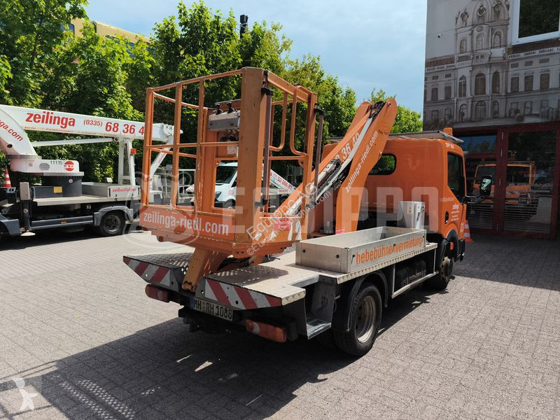 Camion Nissan France Elevateur Topy 100-1